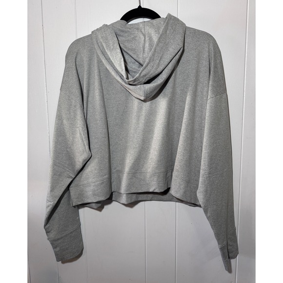 Fabletics Grey Cropped Hoodie Sweatshirt Athleisure Athletic Workout Size L - Picture 3 of 9